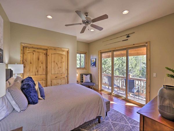 Luxury Silverthorne Cabin with Great Indoor & Outdoor Space
