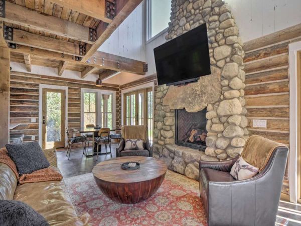 Beautiful Custom-Built Two Bedroom Cabin in Breckenridge