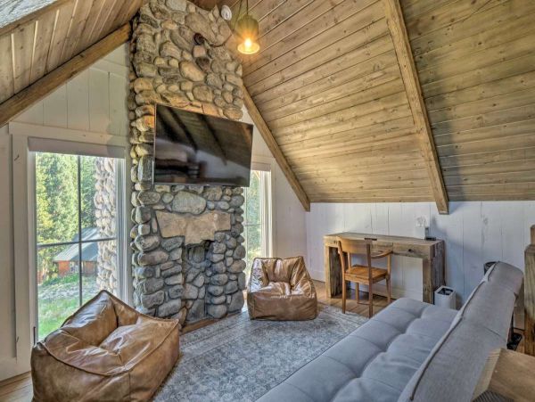 Beautiful Custom-Built Two Bedroom Cabin in Breckenridge