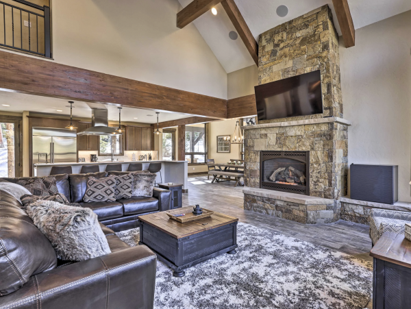 Breckenridge Luxury Residence Five Bedroom