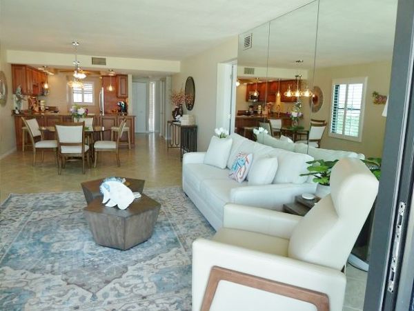 Siesta Key Vacation Condo Two Bedroom on Beach