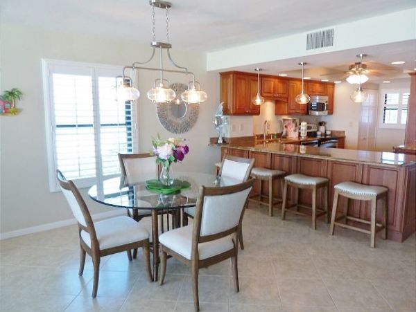 Siesta Key Vacation Condo Two Bedroom on Beach