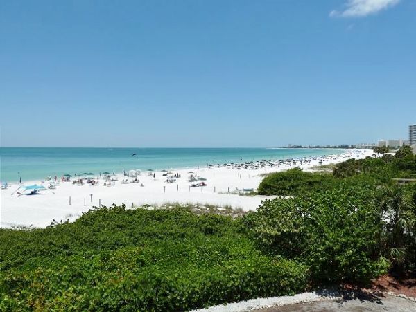 Siesta Key Vacation Condo Two Bedroom on Beach