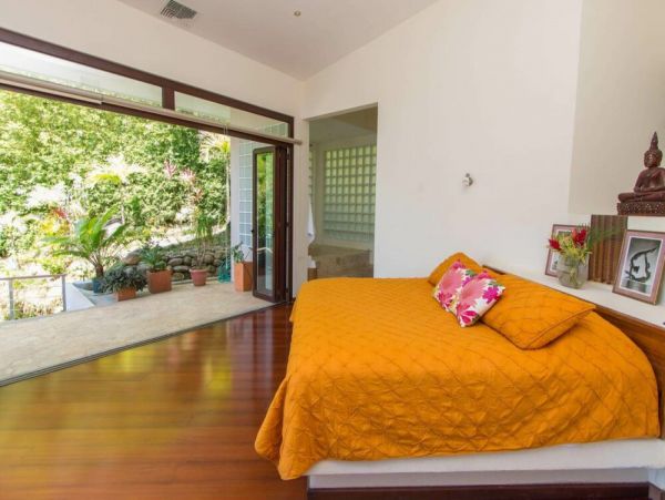 Luxury 3 Bedroom Villa in Escalares with Ocean Views