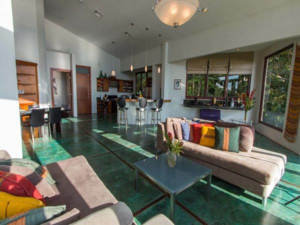 Luxury 3 Bedroom Villa in Escalares with Ocean Views