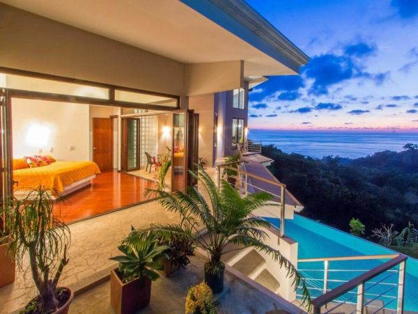 Luxury 3 Bedroom Villa in Escalares with Ocean Views