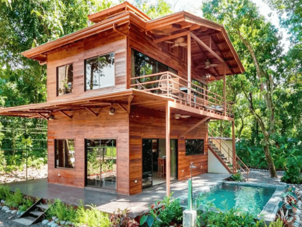 Uvita Vacation Pool Home Three Bedroom Walk to Beach