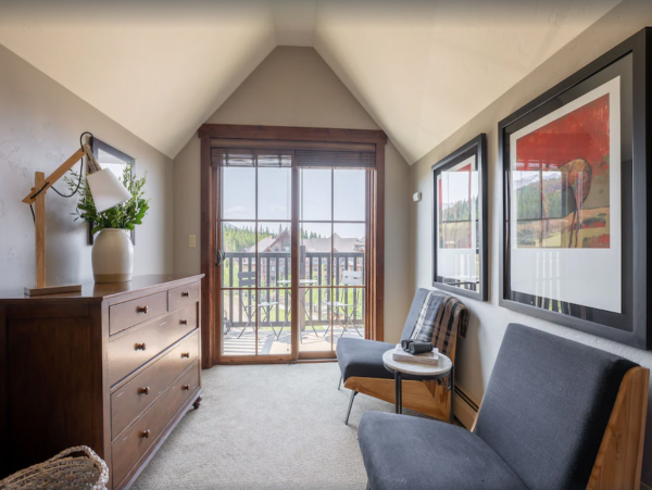 Enjoy Mountain Living in Style! Four Bedroom Condo in Breckenridge