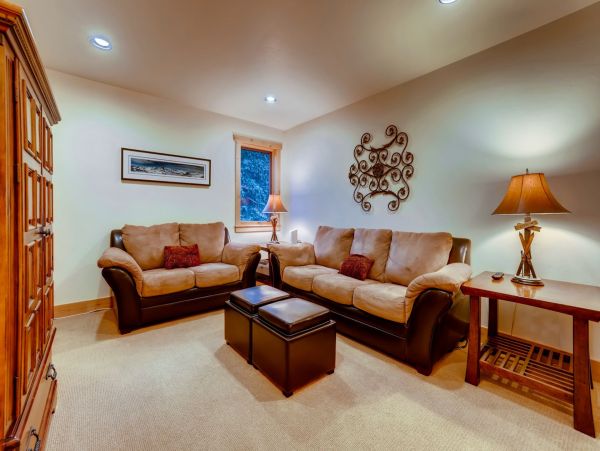 Blue River Vacation Rental Four Bedroom Mountain Views