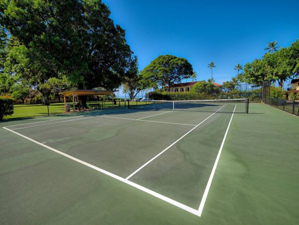 Lahaina Vacation Condo Three Bedroom Ocean Views