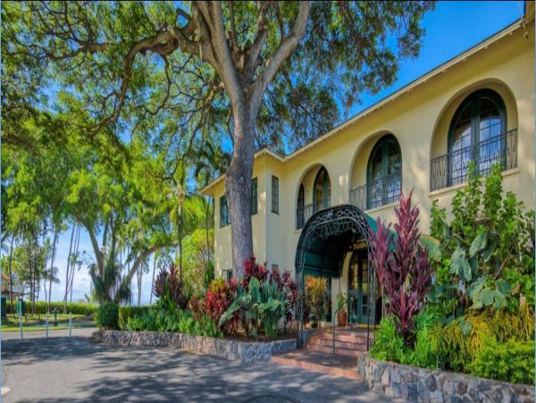 Lahaina Vacation Condo Three Bedroom Ocean Views