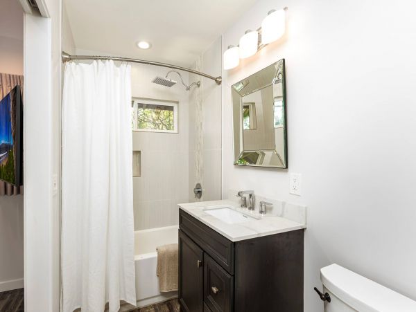 Lahaina Vacation Condo Three Bedroom Ocean Views