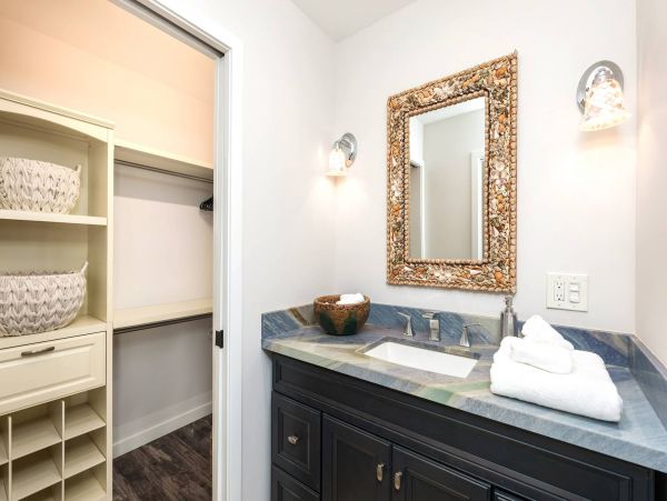 Lahaina Vacation Condo Three Bedroom Ocean Views
