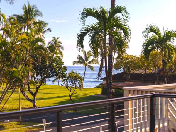 Lahaina Vacation Condo Three Bedroom Ocean Views