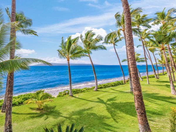 Lahaina Vacation Condo Three Bedroom Ocean Views