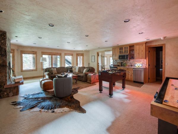 Luxury Breckenridge Vacation Home Mountain Views Eight Bedroom