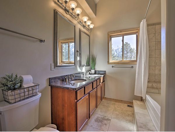Silverthorne luxury Vacation Cabin
