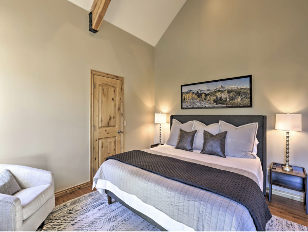 Silverthorne luxury Vacation Cabin