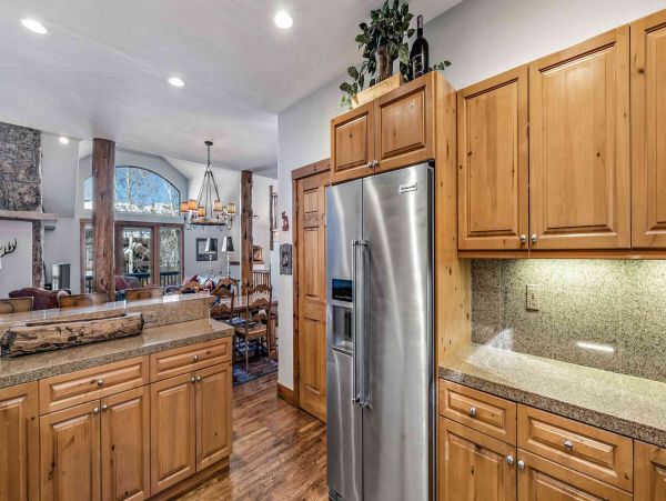 Luxury Arrowhead Vacation Home Four Bedroom Mountain Views