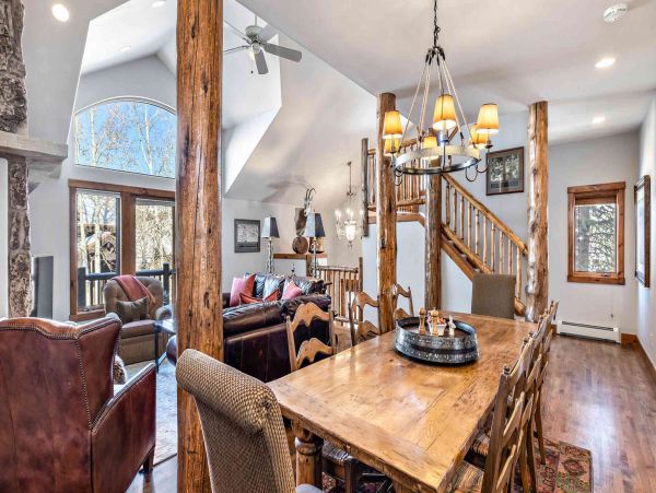 Luxury Arrowhead Vacation Home Four Bedroom Mountain Views
