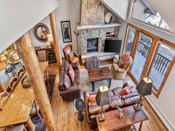 Luxury Arrowhead Vacation Home Four Bedroom Mountain Views