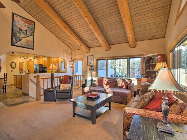 Spacious Vacation Rental with 4 Bedrooms in Vail