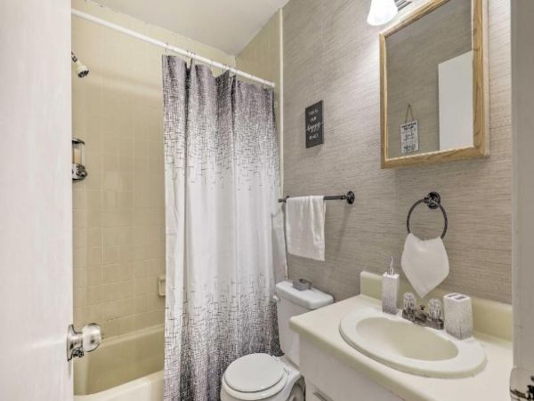 Tampa Vacation Condo Two Bedroom