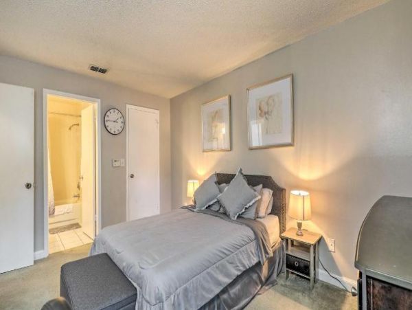 Tampa Vacation Condo Two Bedroom