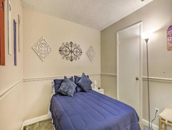 Tampa Vacation Condo Two Bedroom