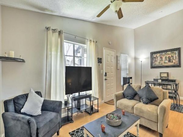Tampa Vacation Condo Two Bedroom