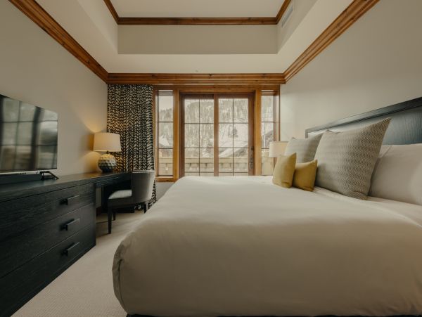Luxury Vacation Rental in Vail  Ski-In Ski-Out Mountain Retreat
