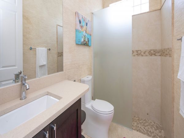 Grand Cayman Vacation Home Four Bedroom on Beach