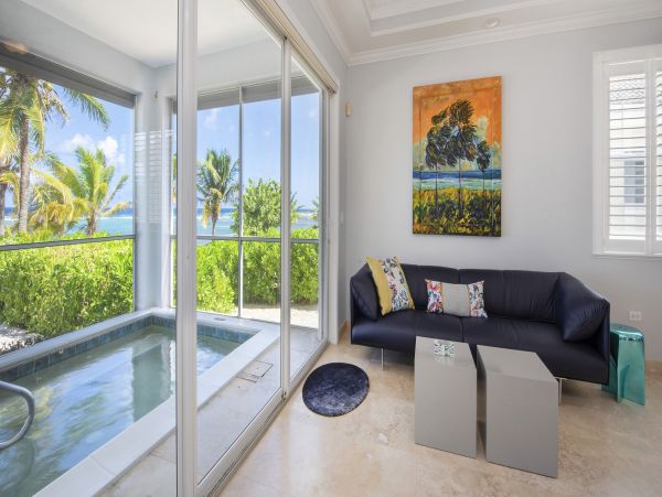 Grand Cayman Vacation Home Four Bedroom on Beach