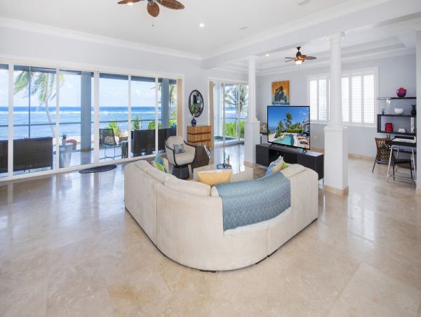 Grand Cayman Vacation Home Four Bedroom on Beach