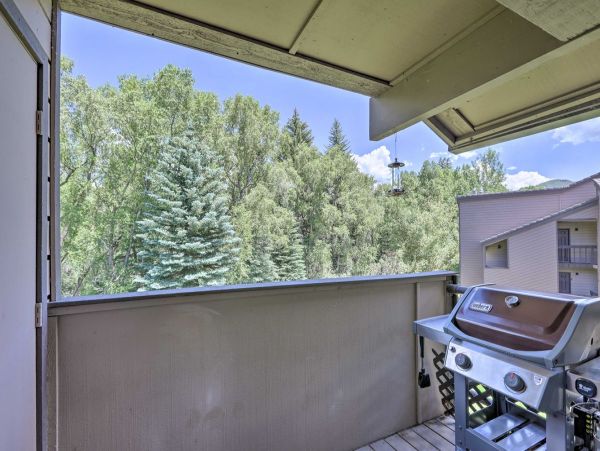 Scenic Avon Condo: Perfect for Beaver Creek Adventures