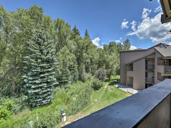 Scenic Avon Condo: Perfect for Beaver Creek Adventures