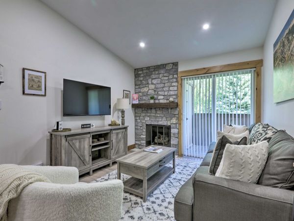 Scenic Avon Condo: Perfect for Beaver Creek Adventures