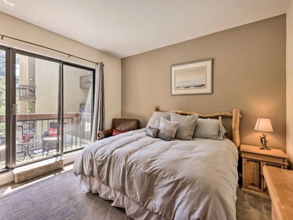 Avon Condo 1030817