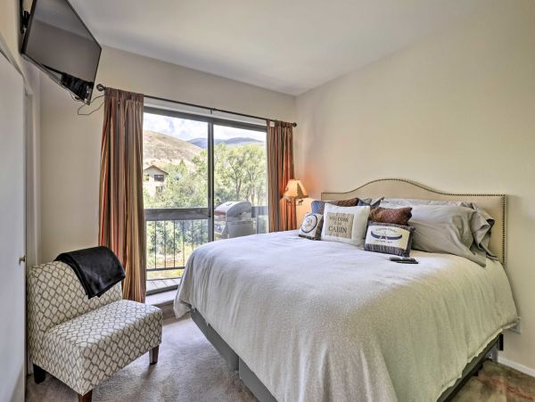 Avon Condo 1030817