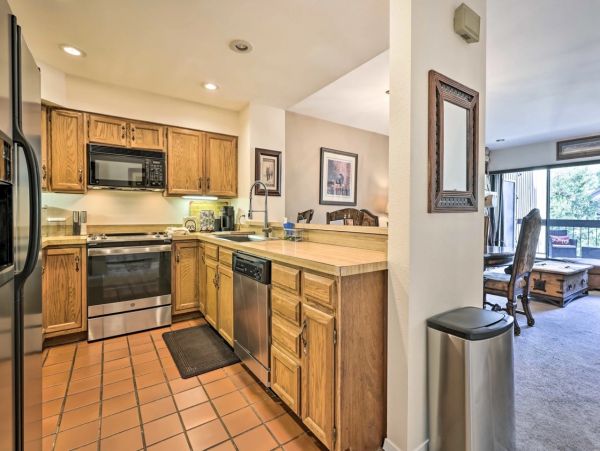 Avon Condo 1030817