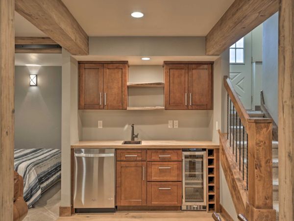 Eagle-Vail 4 Bedroom Vacation Home Shuttle to Lifts