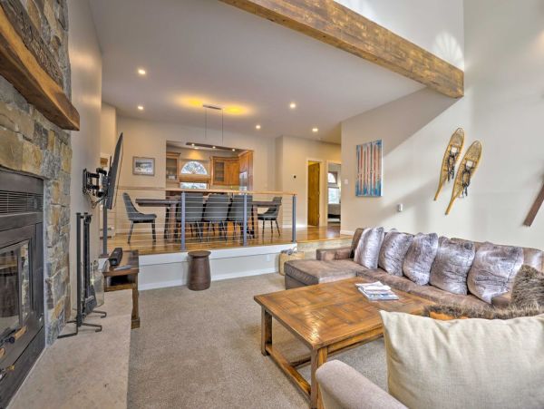 Eagle-Vail 4 Bedroom Vacation Home Shuttle to Lifts