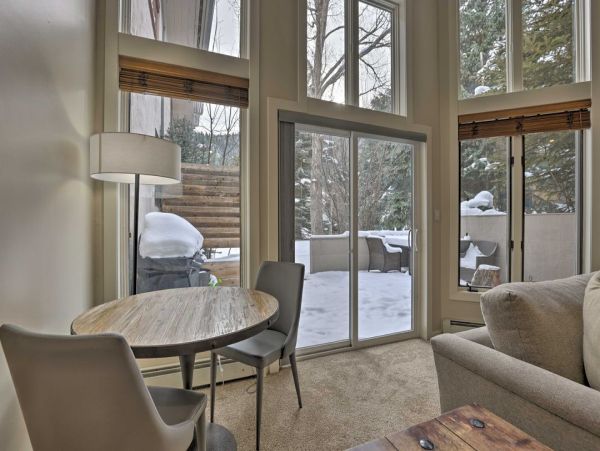 Eagle-Vail 4 Bedroom Vacation Home Shuttle to Lifts
