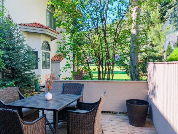 Eagle-Vail 4 Bedroom Vacation Home Shuttle to Lifts