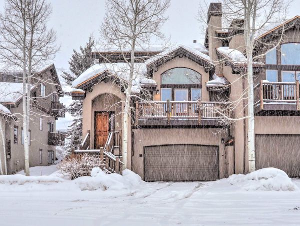 Edwards Vacation Home Mountain Views Four Bedroom