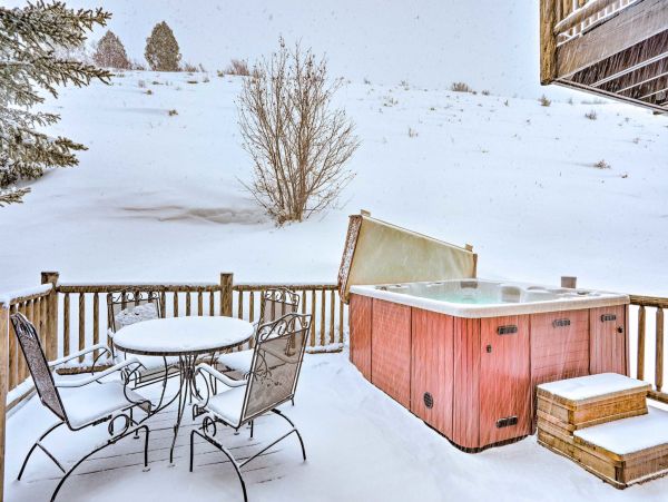 Edwards Vacation Home Mountain Views Four Bedroom
