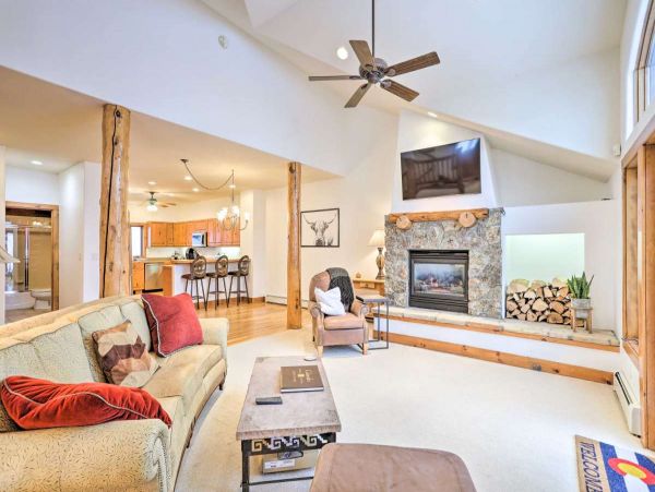 Edwards Vacation Home Mountain Views Four Bedroom