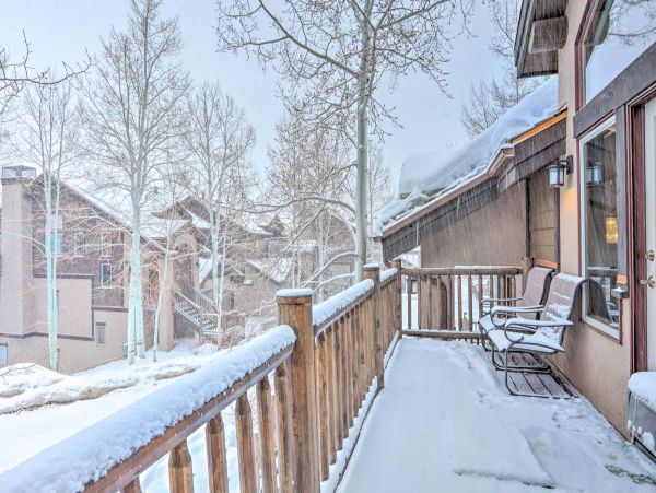 Edwards Vacation Home Mountain Views Four Bedroom
