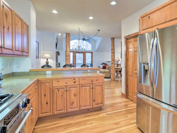 Edwards Vacation Home Mountain Views Four Bedroom