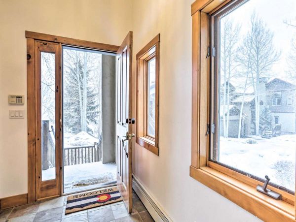 Edwards Vacation Home Mountain Views Four Bedroom